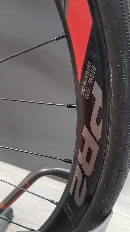 GIANT DEFY ADVANCED 1 M USATO NERO-ROSSO