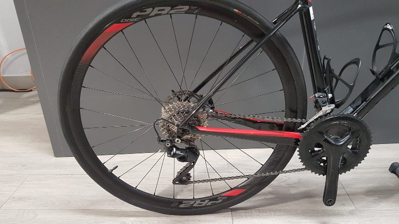 Carica immagine in Galleria Viewer, GIANT DEFY ADVANCED 1 M USATO NERO-ROSSO
