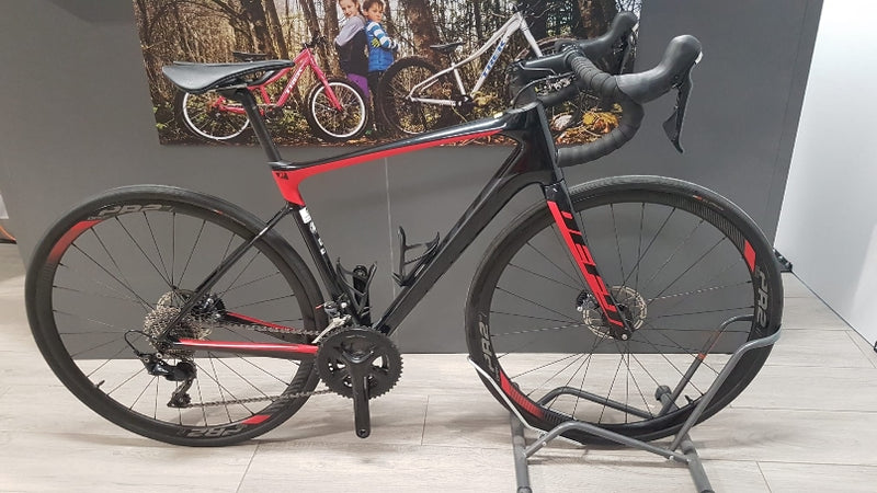 Carica immagine in Galleria Viewer, GIANT DEFY ADVANCED 1 M USATO NERO-ROSSO
