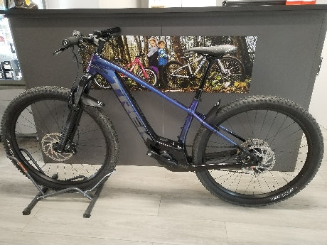 TREK MARLIN PLUS 8 Purple Flip to Black Fade 2023 M USATO-REVISIONATO